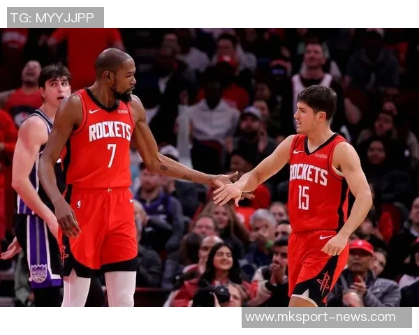 杜兰特谈赛后趣事与乌度卡的深厚友谊引发关注